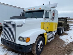 1996 FREIGHTLINER FLD120 - Image 2