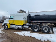 1996 FREIGHTLINER FLD120 - Image 4