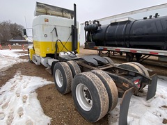 1996 FREIGHTLINER FLD120 - Image 5