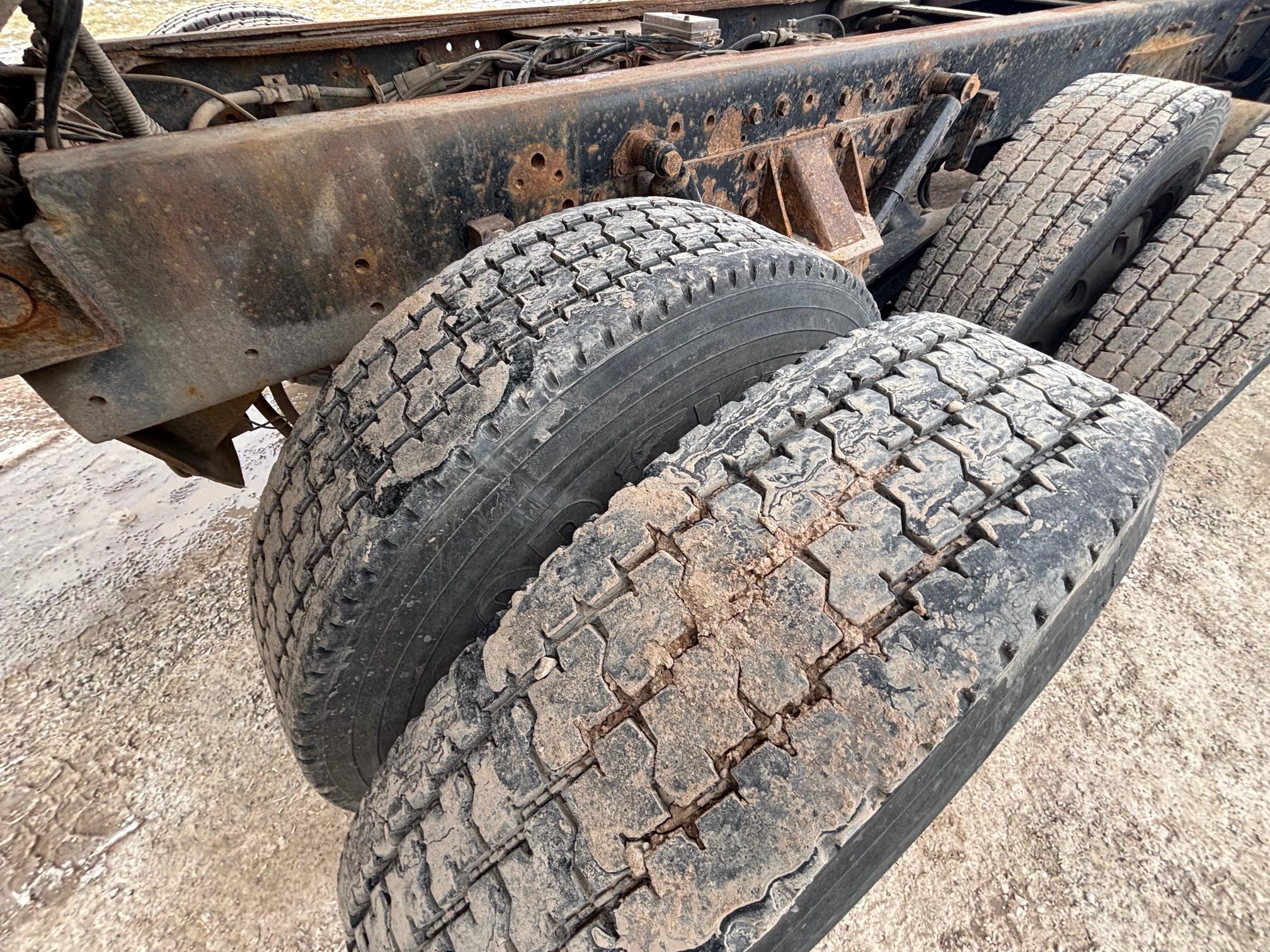 1995 KENWORTH T800 - Image 32