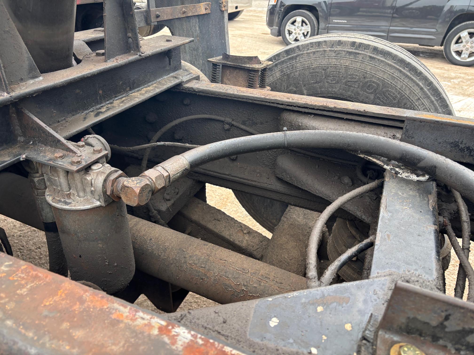 1995 KENWORTH T800 - Image 24