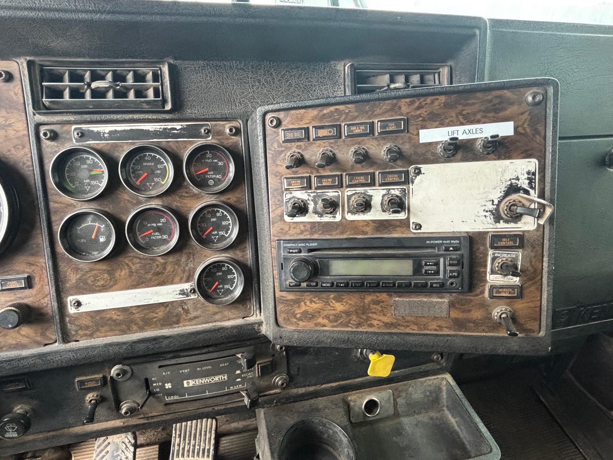 1995 KENWORTH T800 - Image 17