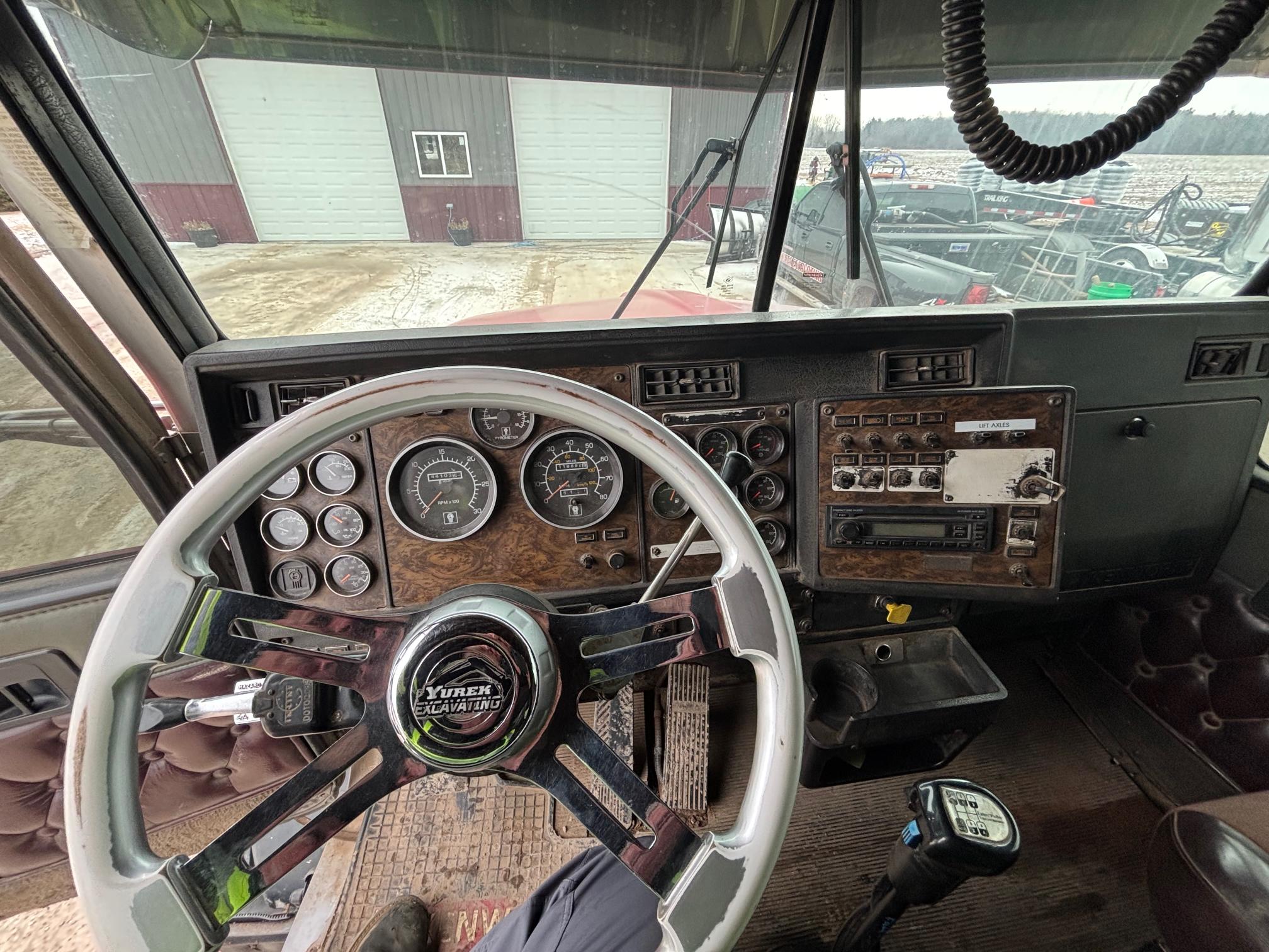 1995 KENWORTH T800 - view 20 of 36