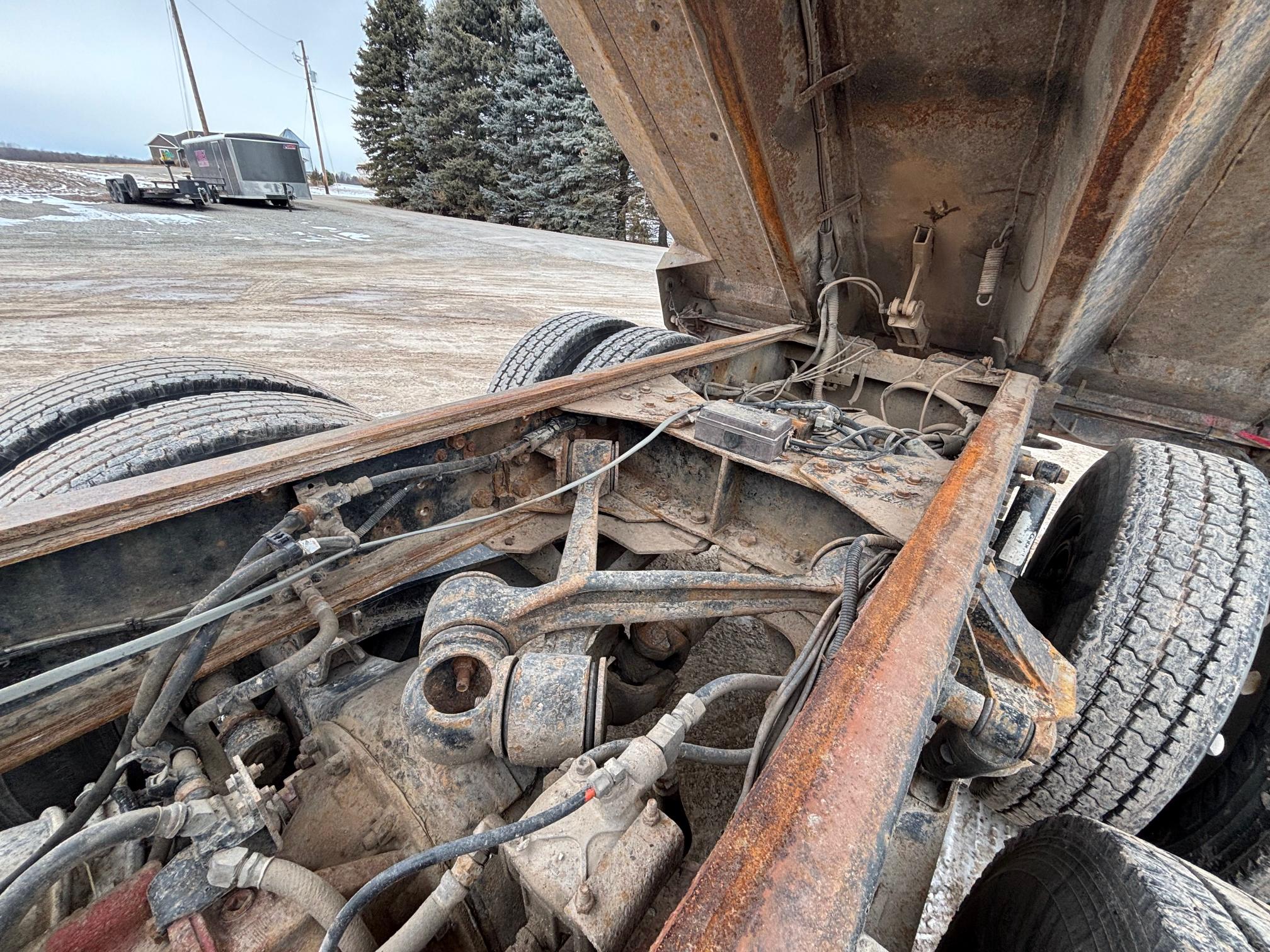 1995 KENWORTH T800 - Image 26