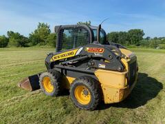 2011 NEW HOLLAND L220 - Image 3