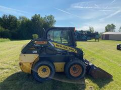 2011 NEW HOLLAND L220 - Image 6