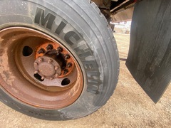 2000 PETERBILT 330 - Image 35