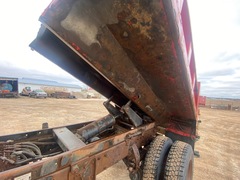 2000 PETERBILT 330 - Image 3