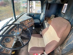 1986 WHITE Sleeper - Image 10