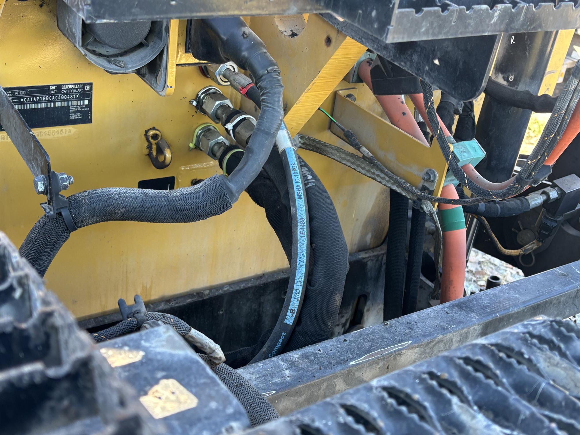 2019 CATERPILLAR AP1000F - Image 26