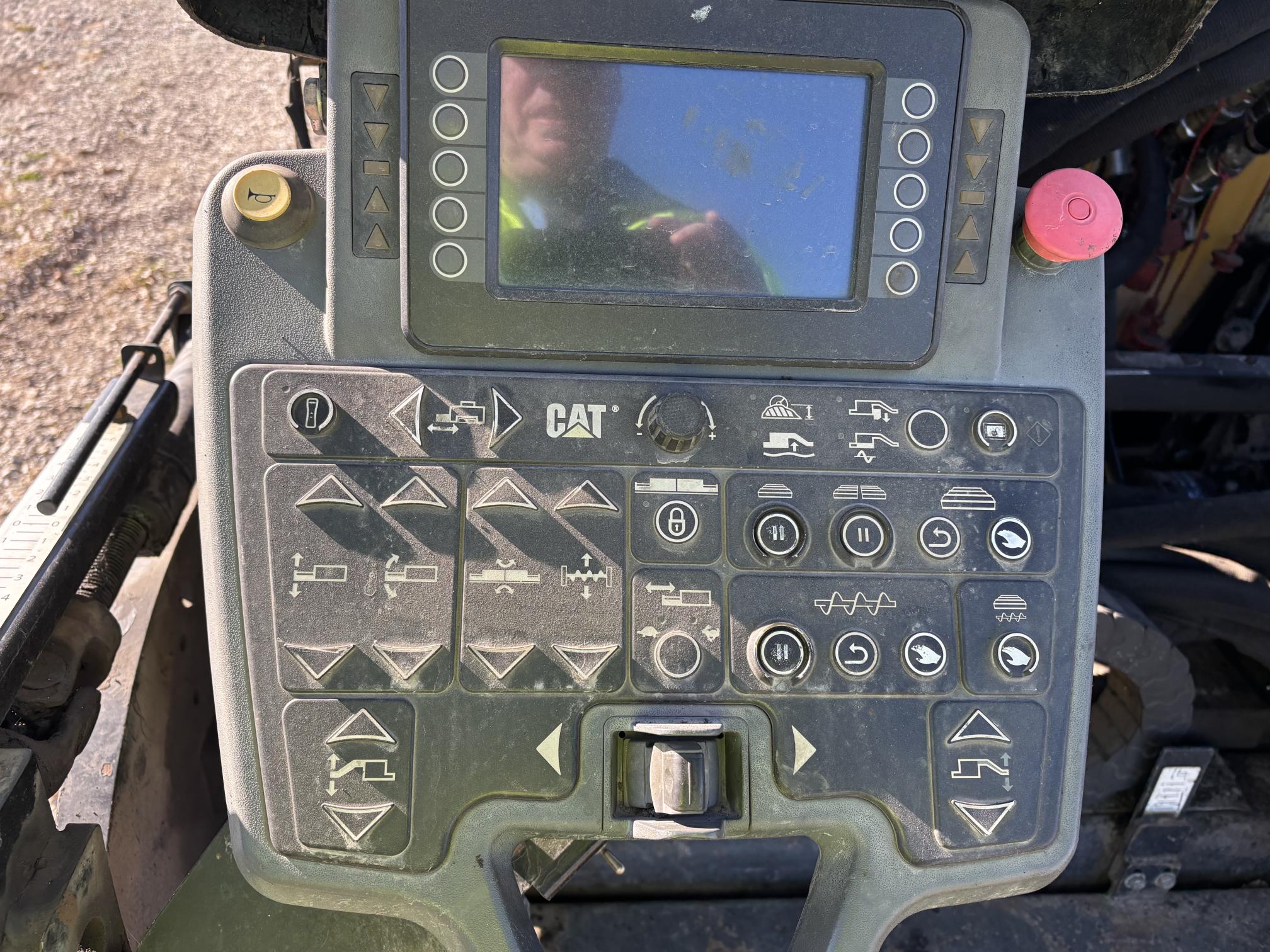 2019 CATERPILLAR AP1000F - Image 13