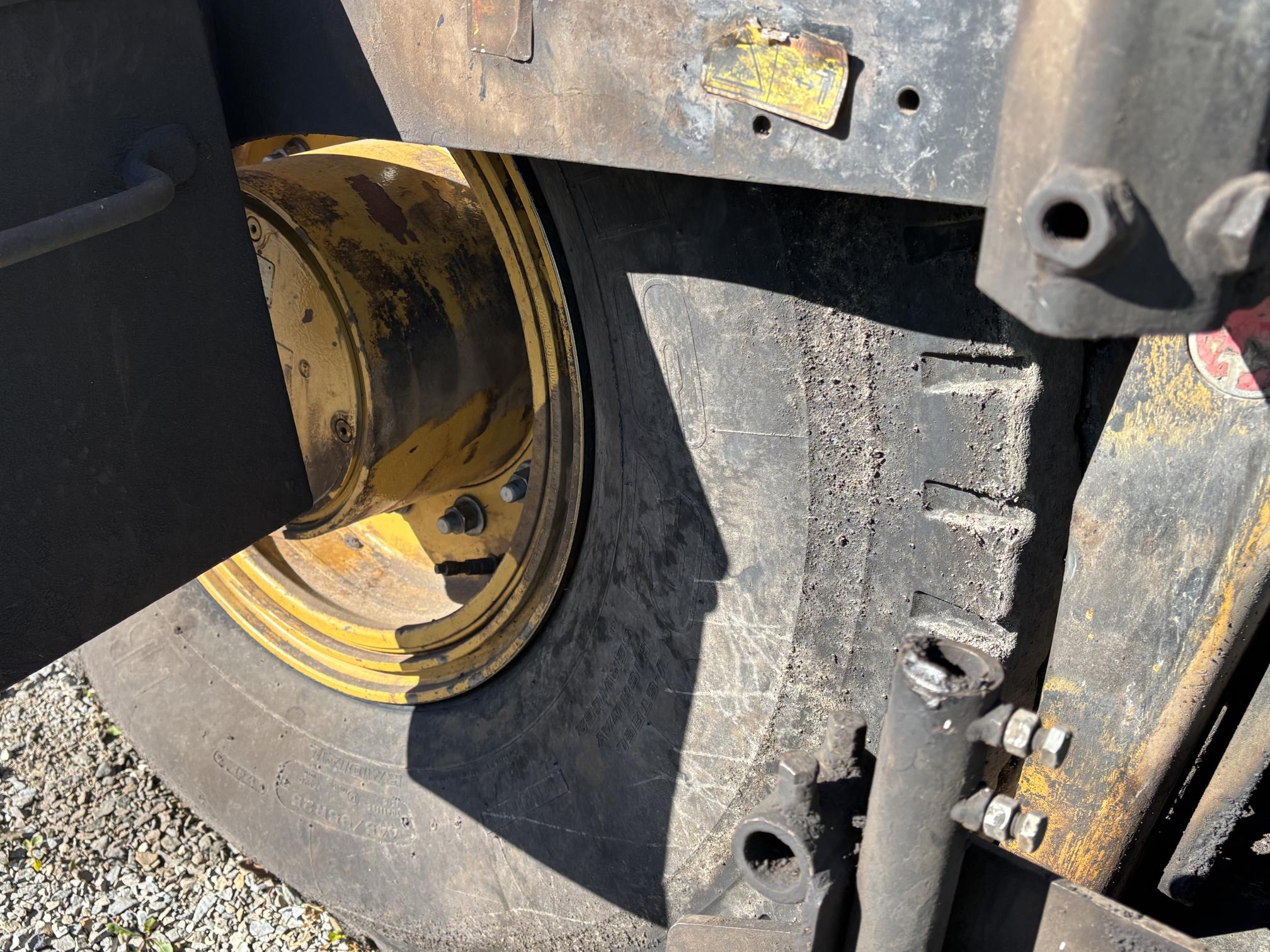 2019 CATERPILLAR AP1000F - Image 23