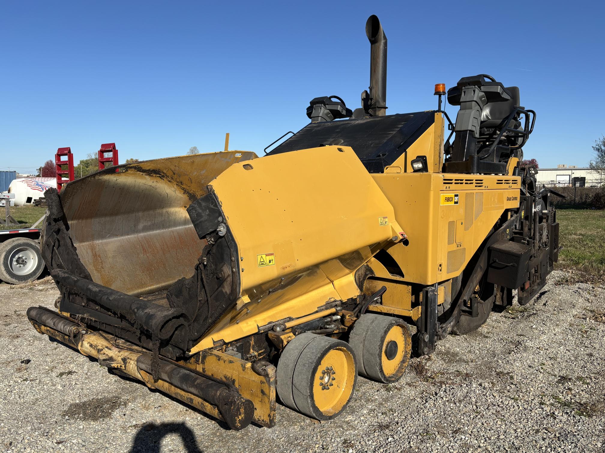 2019 CATERPILLAR AP1000F - Image 2