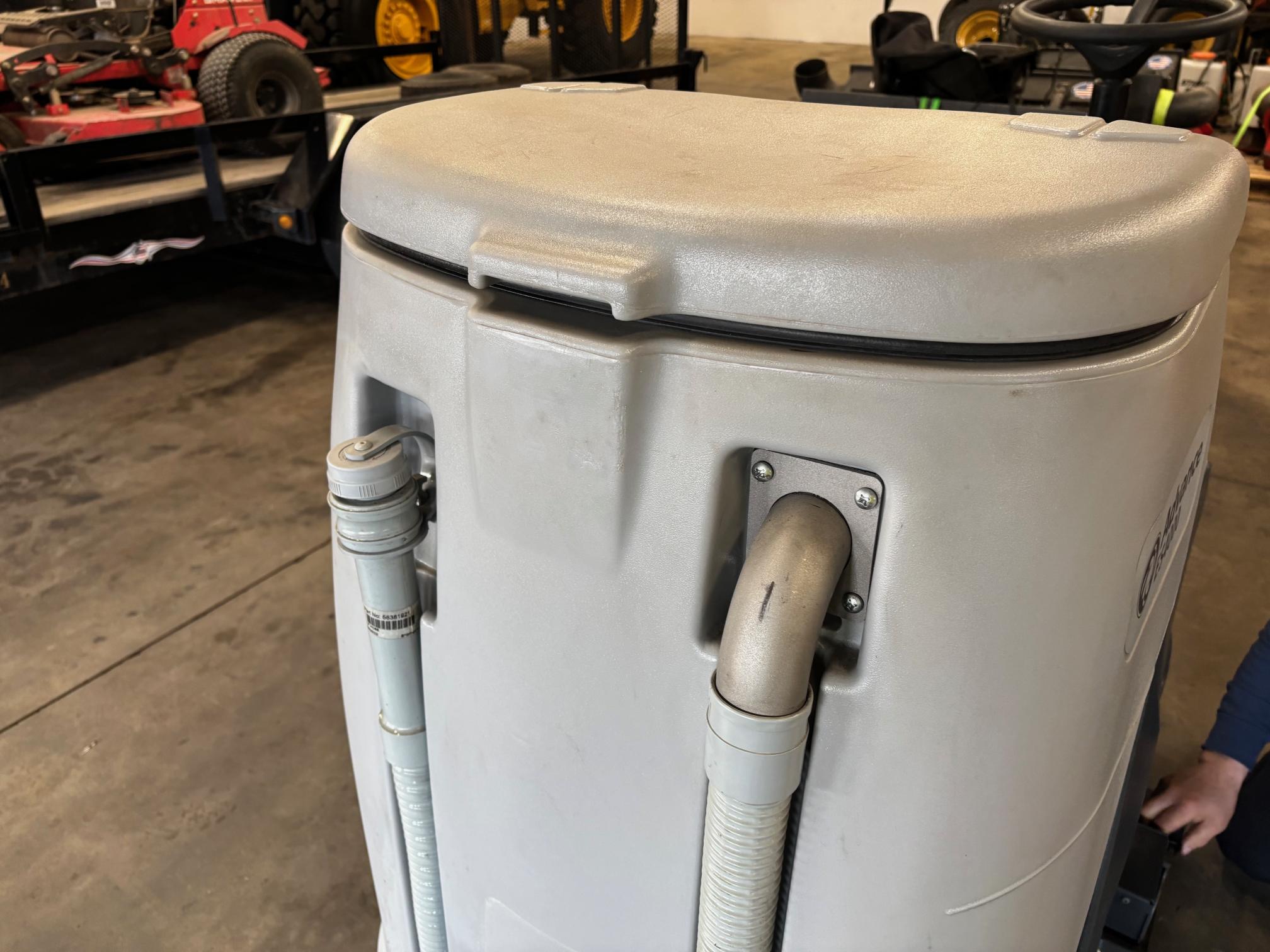 2024 NILFISK ES4000 - view 13 of 21