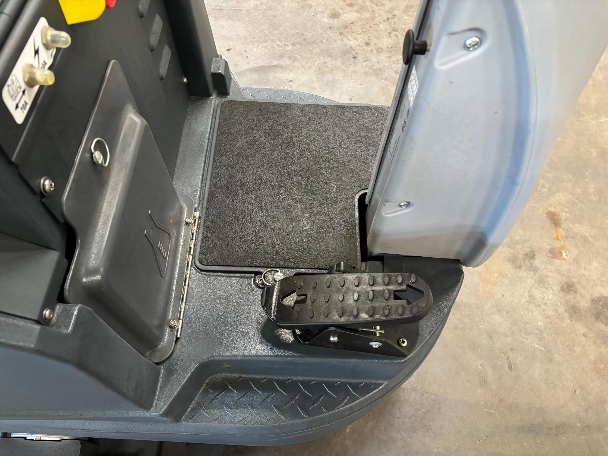 2024 NILFISK ES4000 - view 7 of 21