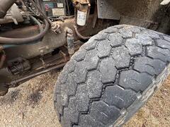 1996 VOLVO Quad-Axle - Image 17