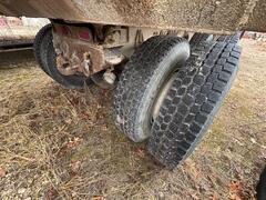 1996 VOLVO Quad-Axle - Image 29