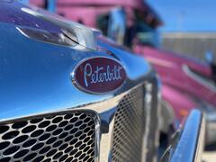 2020 PETERBILT 579 - Image 25