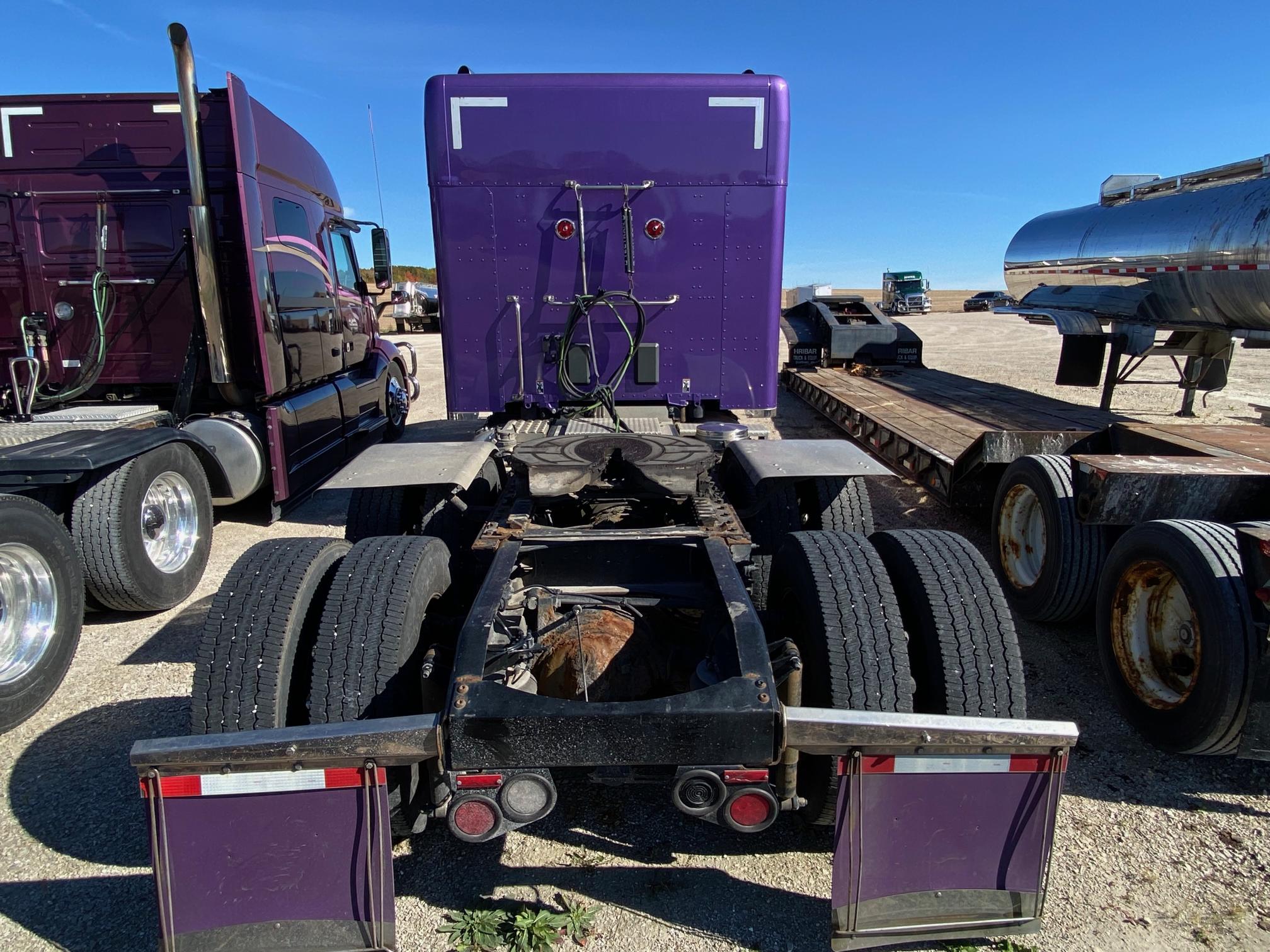 2020 PETERBILT 579 - view 6 of 33