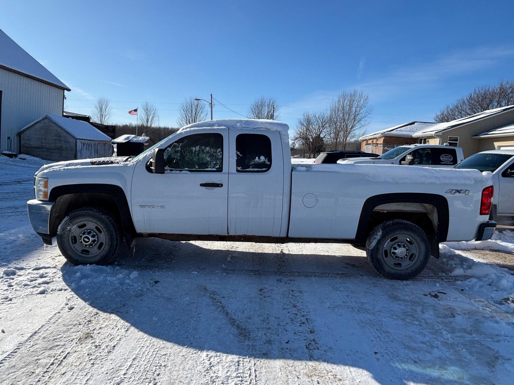2012 CHEVROLET Silverado 2500 HD - view 3 of 27