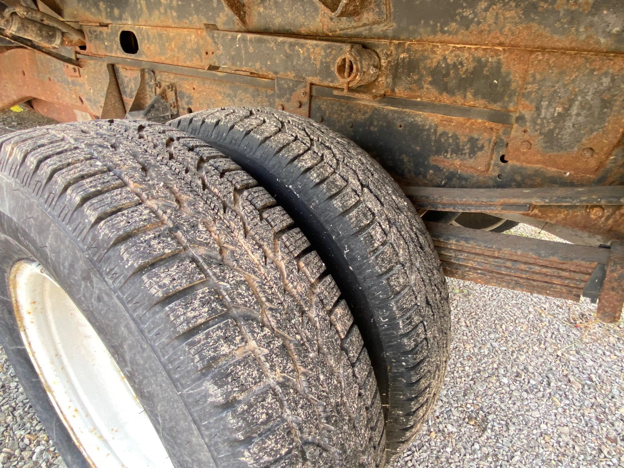 1994 CHEVROLET 3500 - view 12 of 14