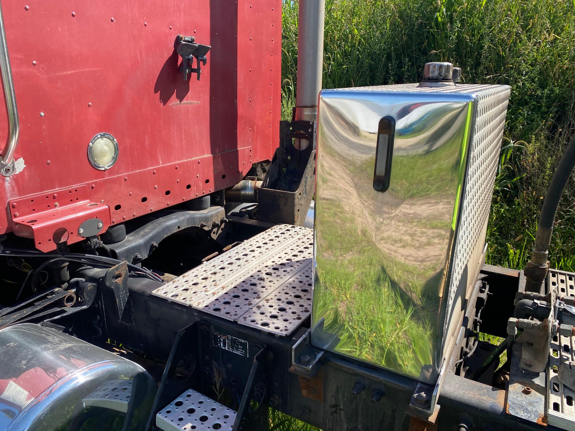 2008 FREIGHTLINER Columbia - view 15 of 26