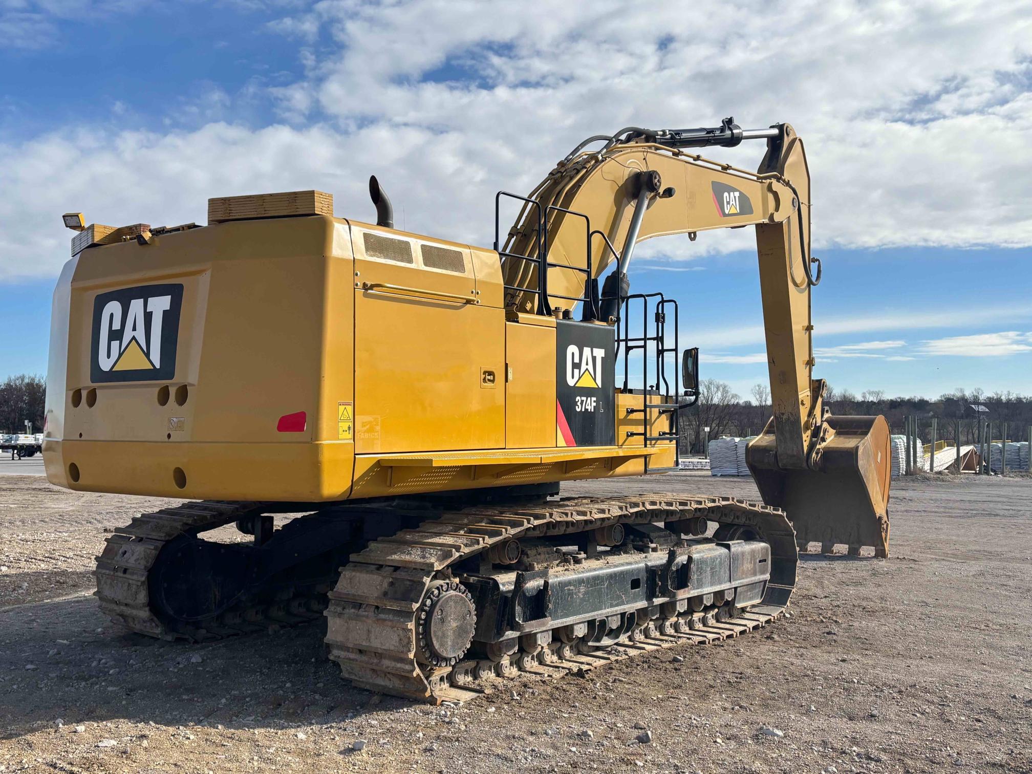 2019 CATERPILLAR 374FL - view 12 of 35