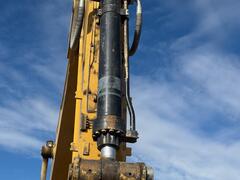 2019 CATERPILLAR 374FL - Image 28