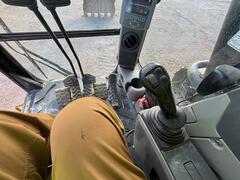 2019 CATERPILLAR 374FL - Image 21