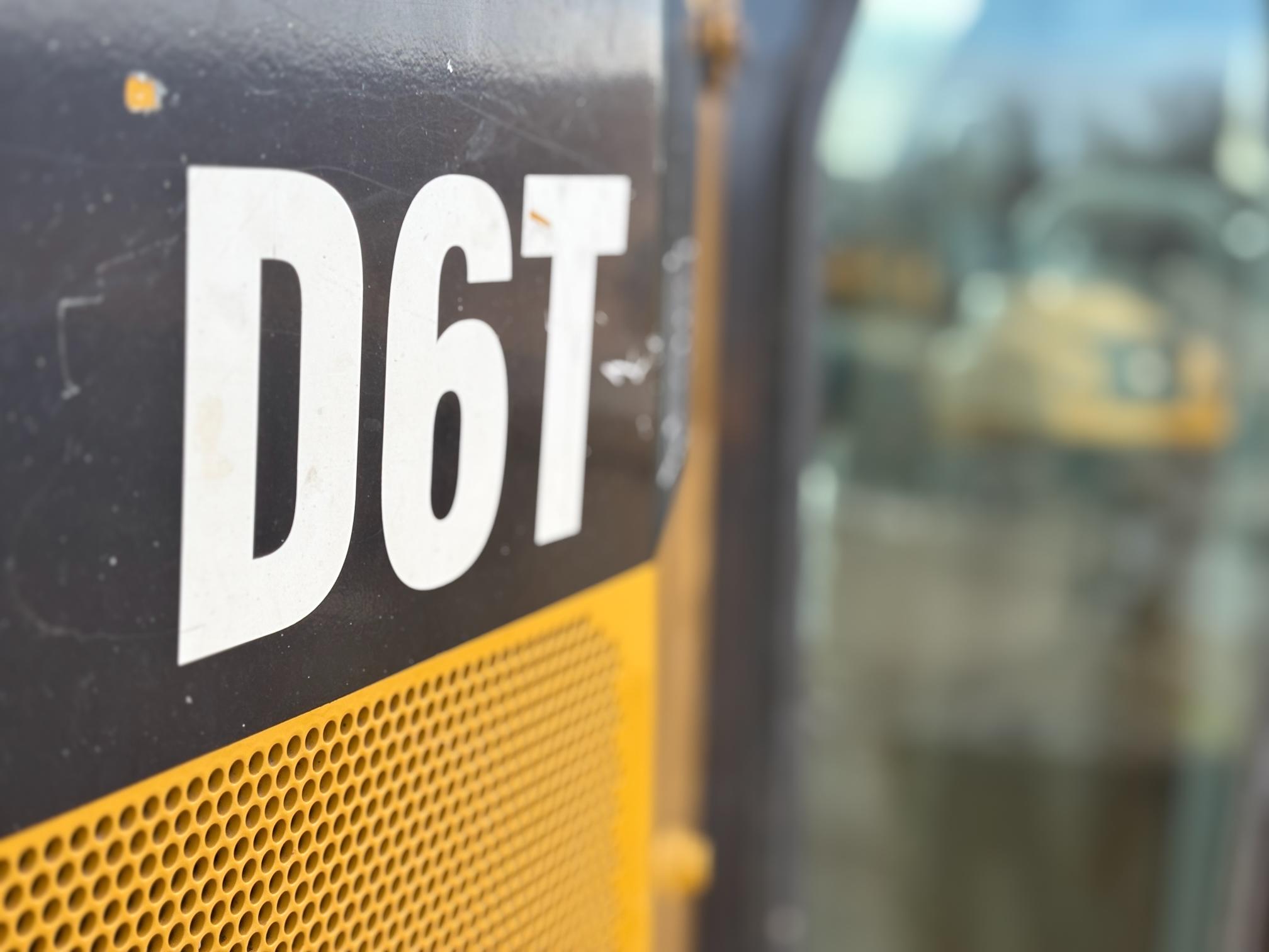 2014 CATERPILLAR D6T - Image 2