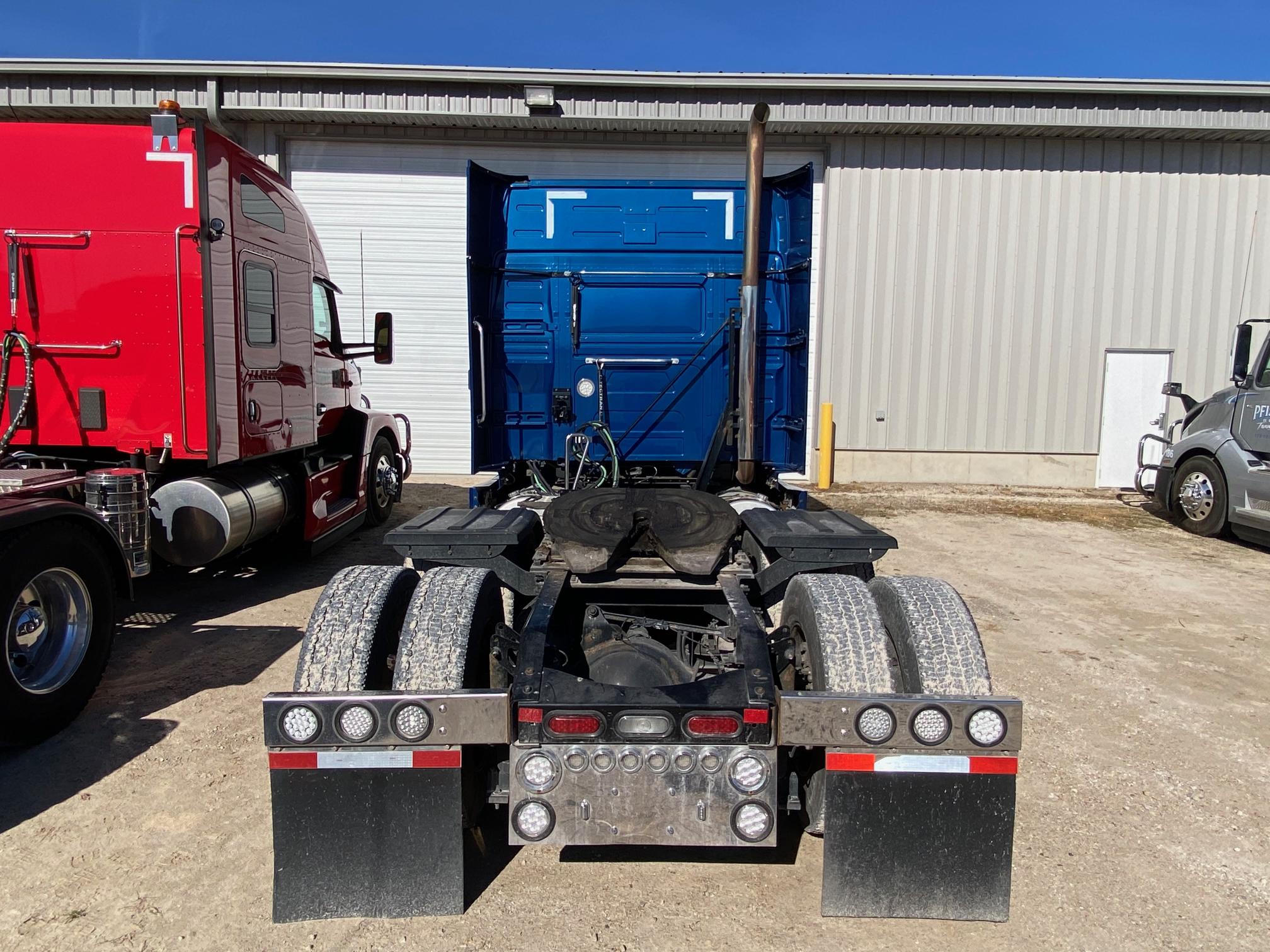 2021 VOLVO VNL - view 6 of 29