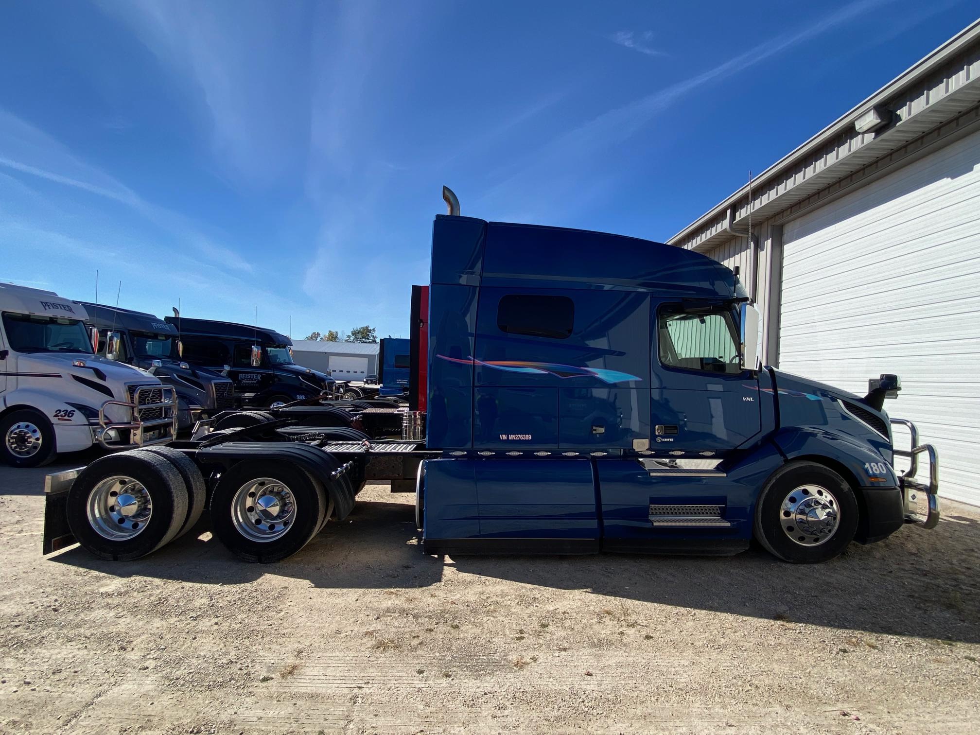 2021 VOLVO VNL - view 5 of 29