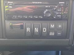 2021 VOLVO VNL - Image 18