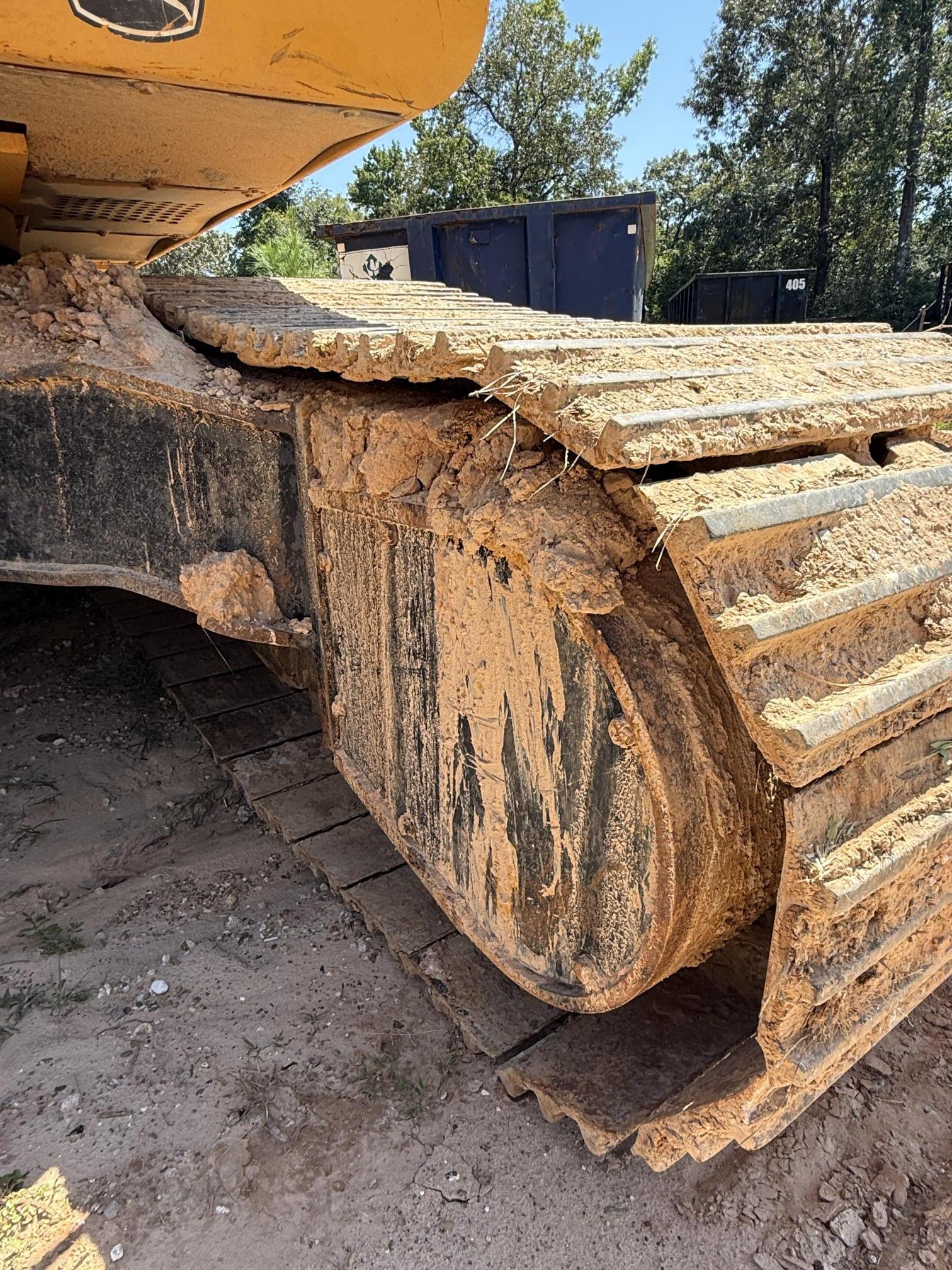 2020 DEERE 350G - Image 10