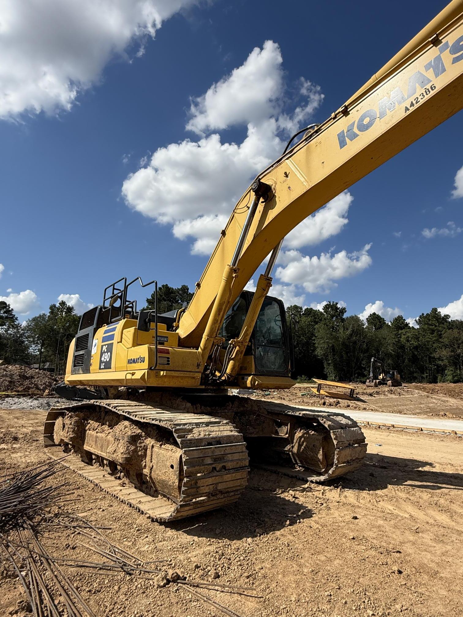 2022 KOMATSU 490LC-11 - Image 24