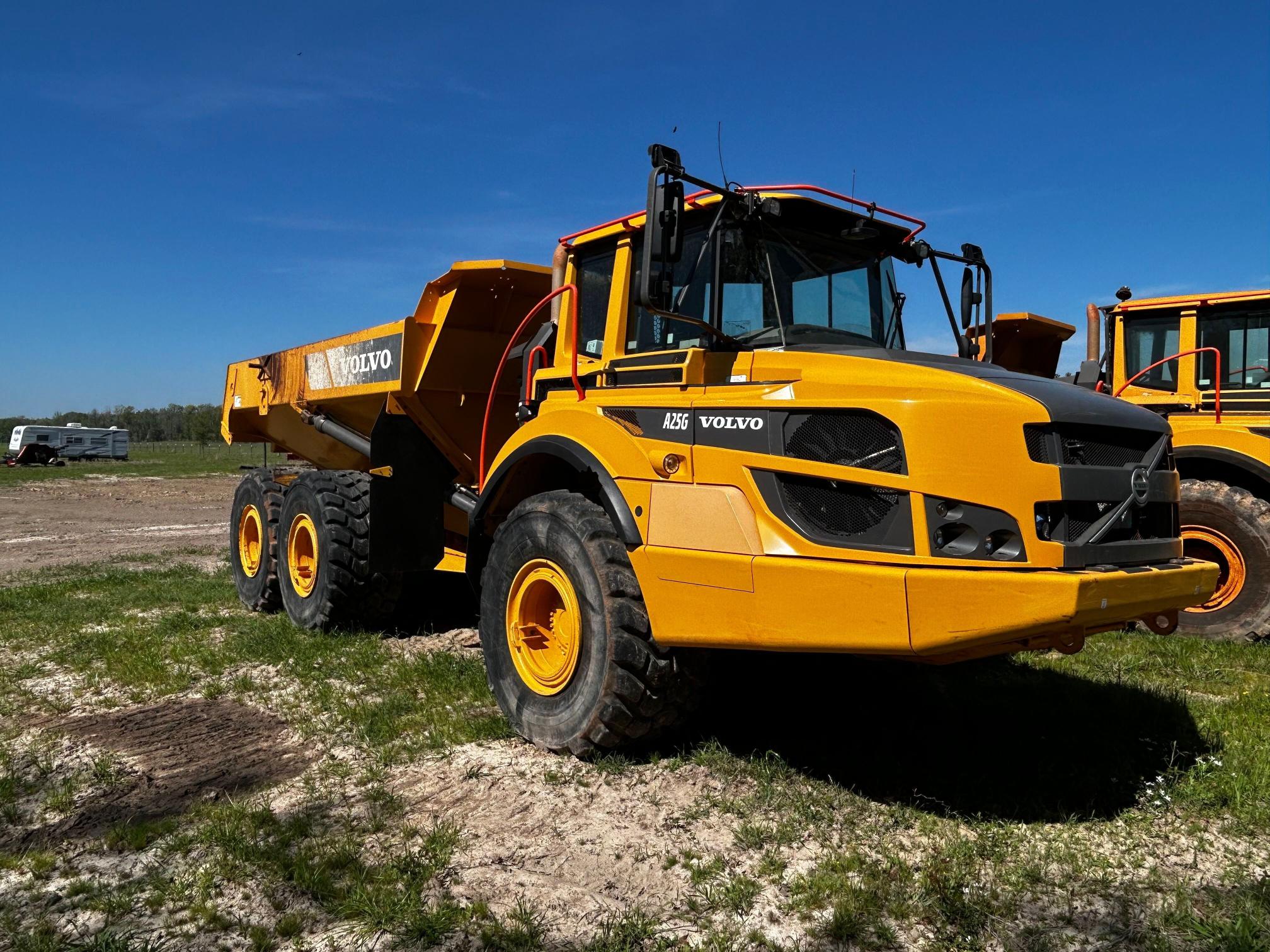 2022 VOLVO A25G - Image 2