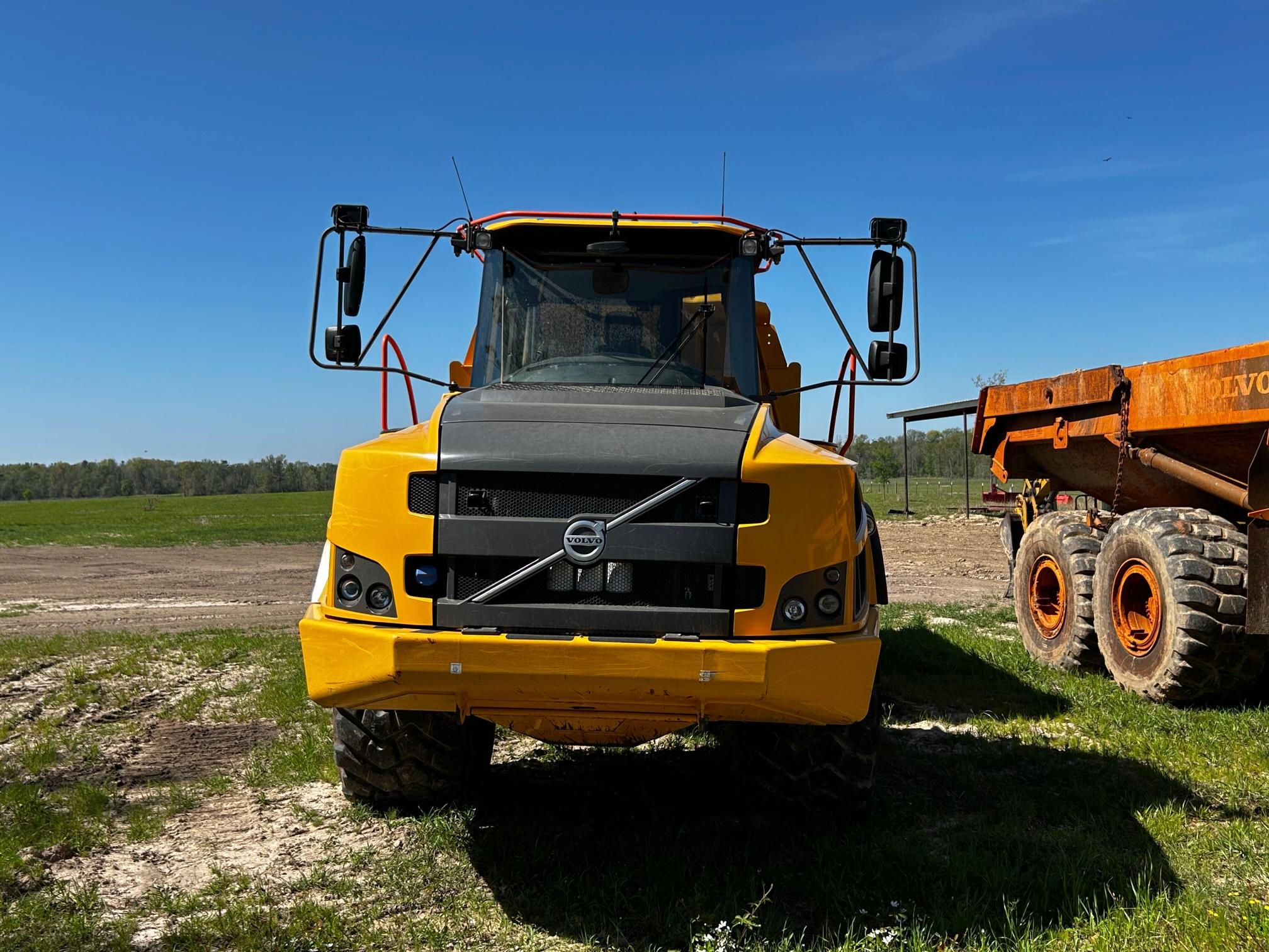 2022 VOLVO A25G - view 3 of 10
