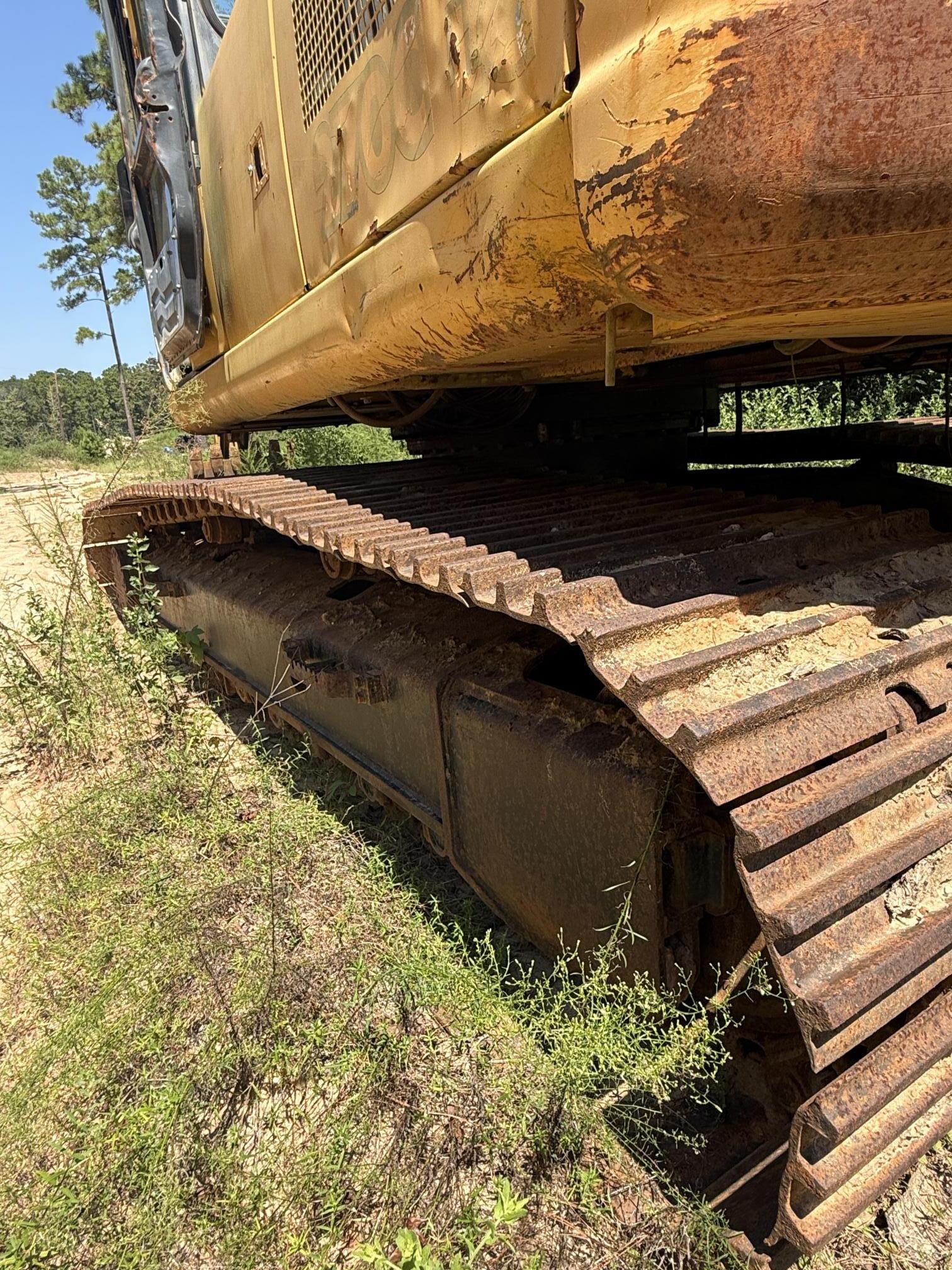 2016 DEERE 350G LC - view 12 of 15