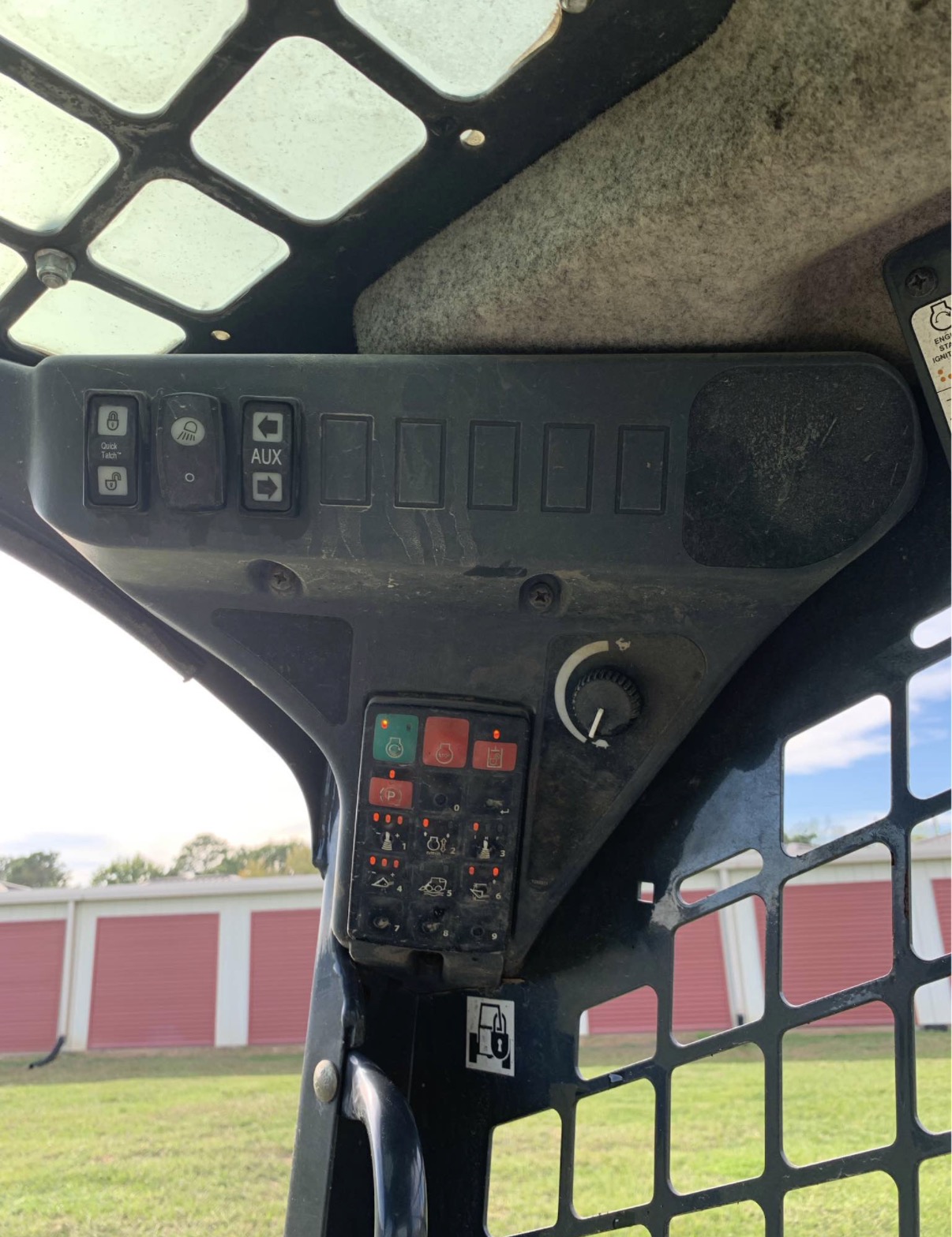 2019 DEERE 325G - view 8 of 9