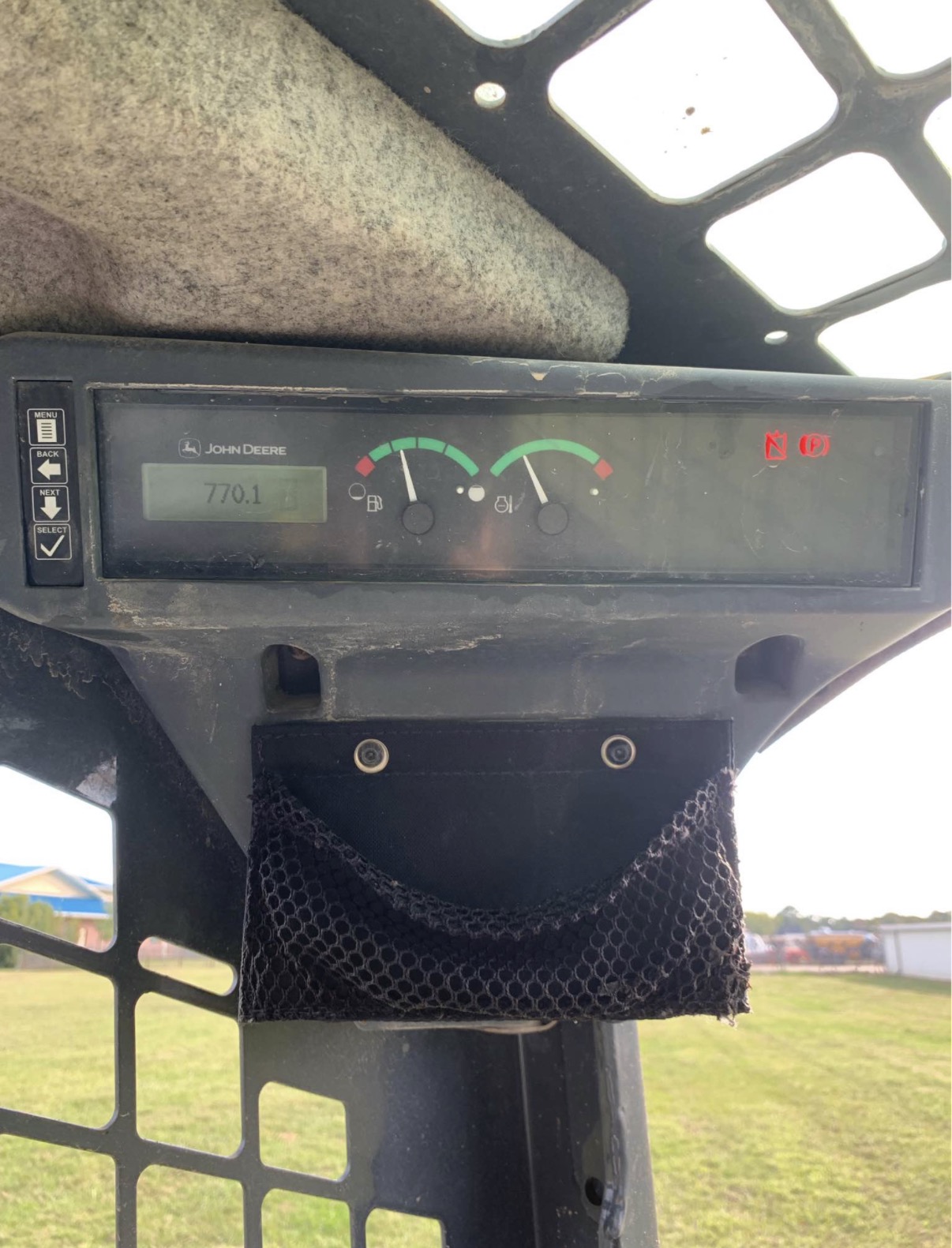 2019 DEERE 325G - Image 9