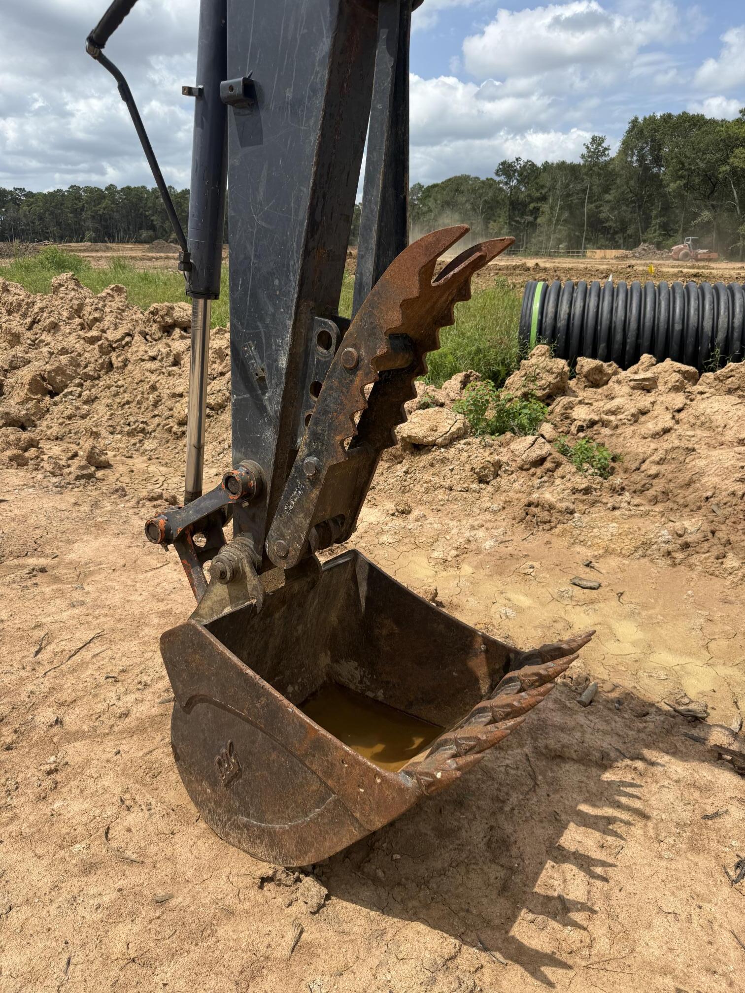 2016 DEERE 75G - Image 14