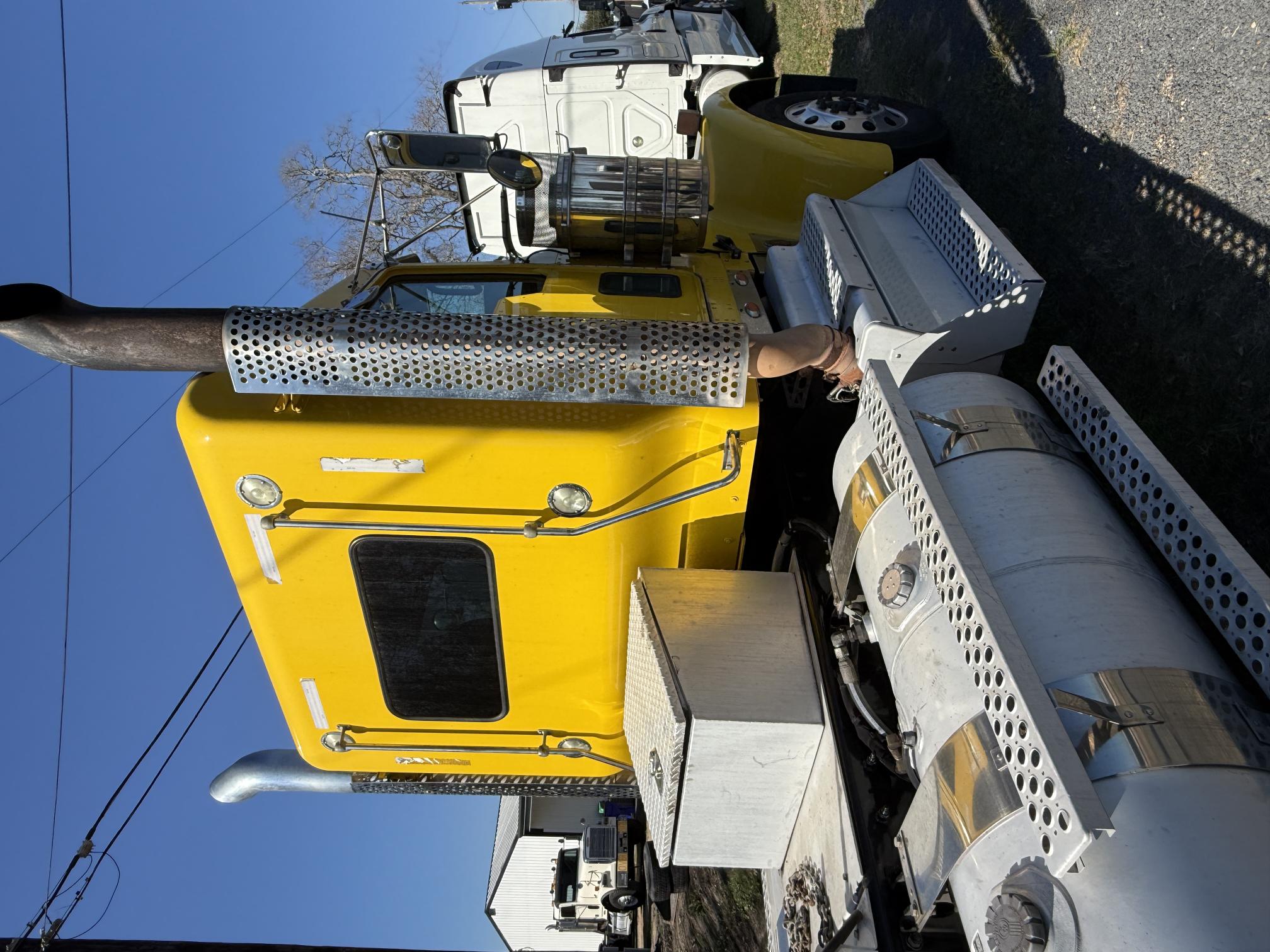 2019 KENWORTH W900 - Image 10