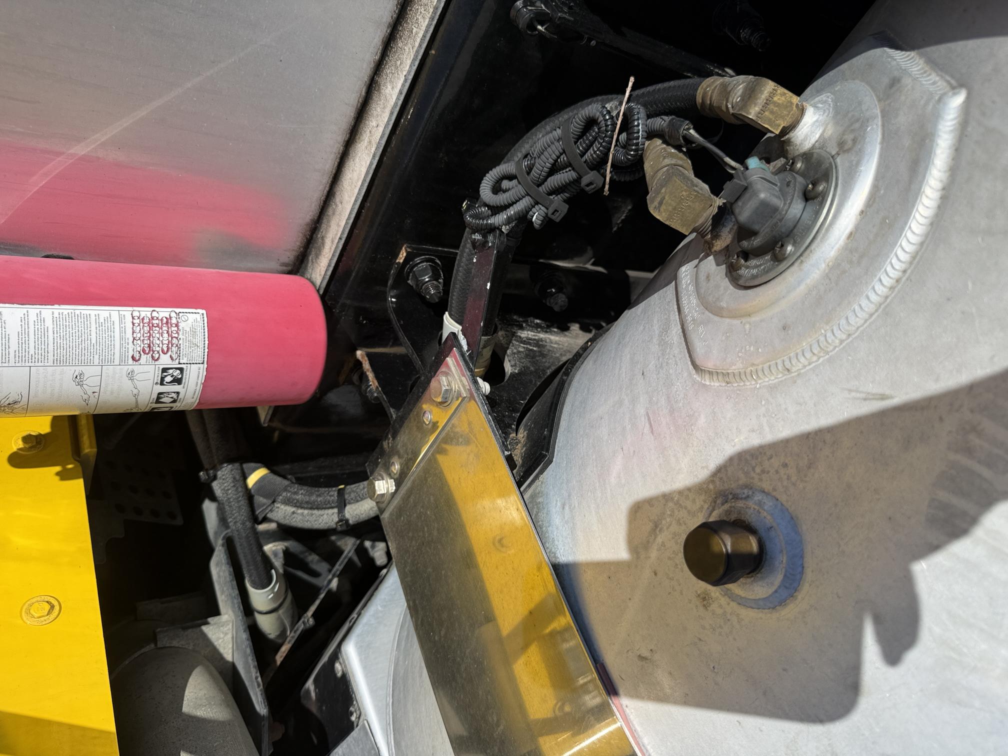 2019 KENWORTH W900 - Image 32