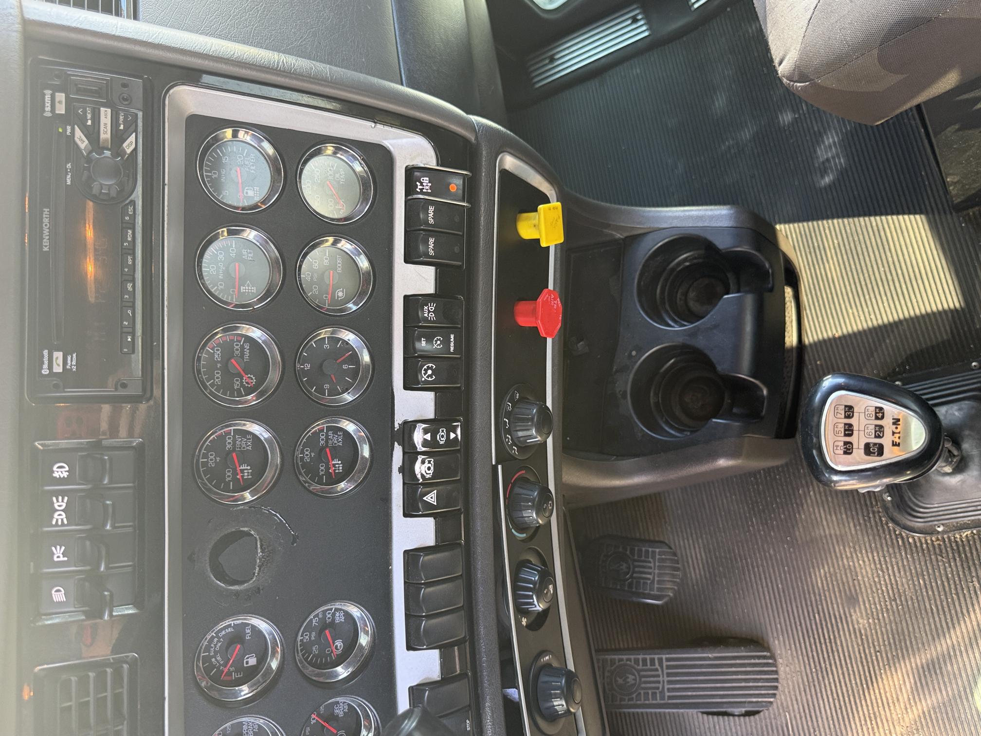 2019 KENWORTH W900 - Image 38