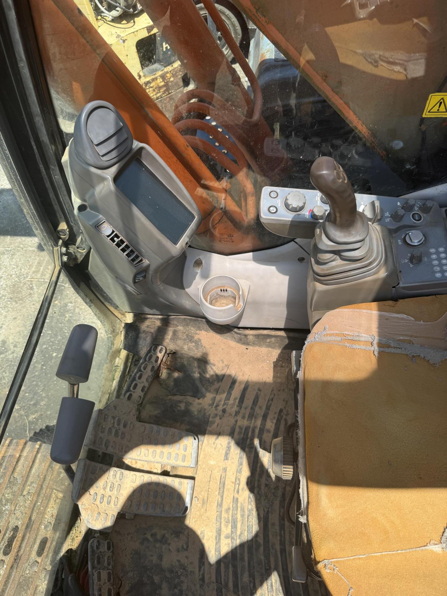 2017 HITACHI ZX160LC-5N - Image 22