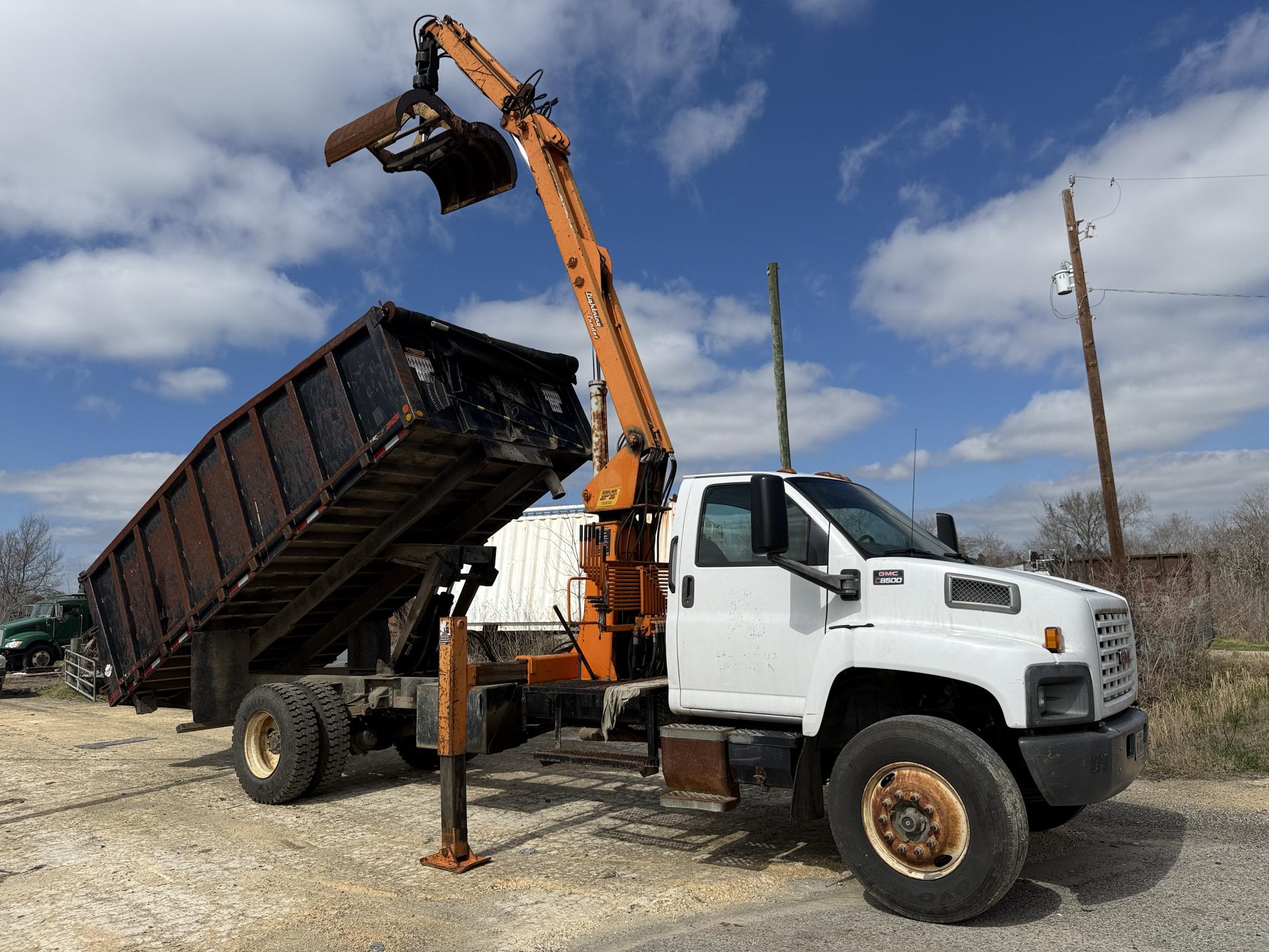2006 GMC C8500 - Image 2