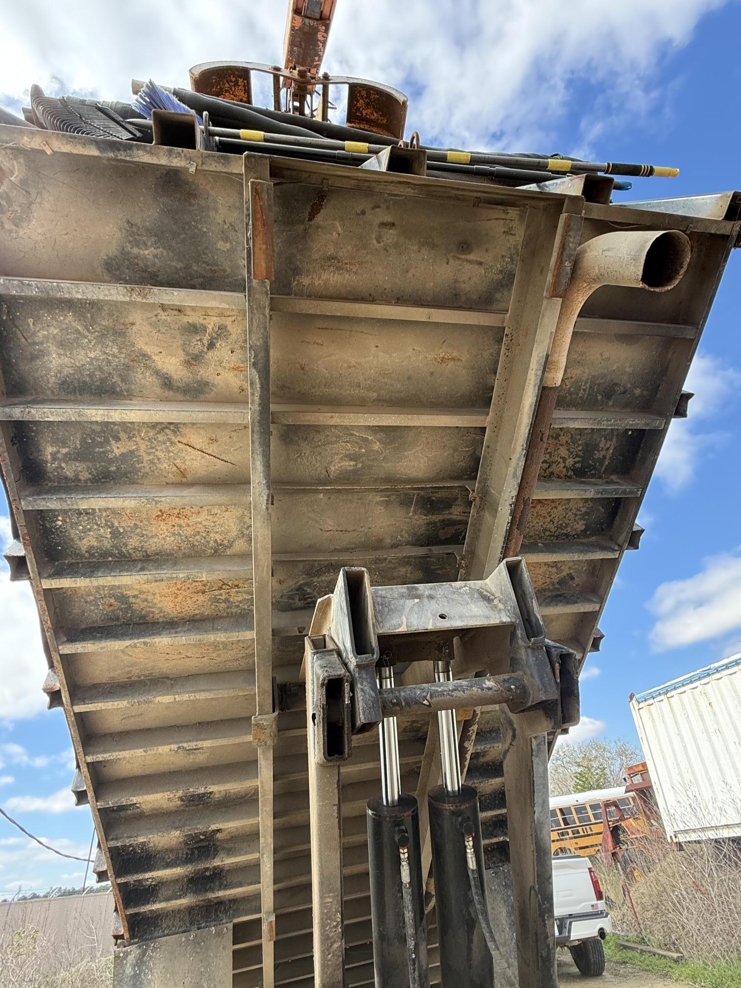 2006 GMC C8500 - Image 20