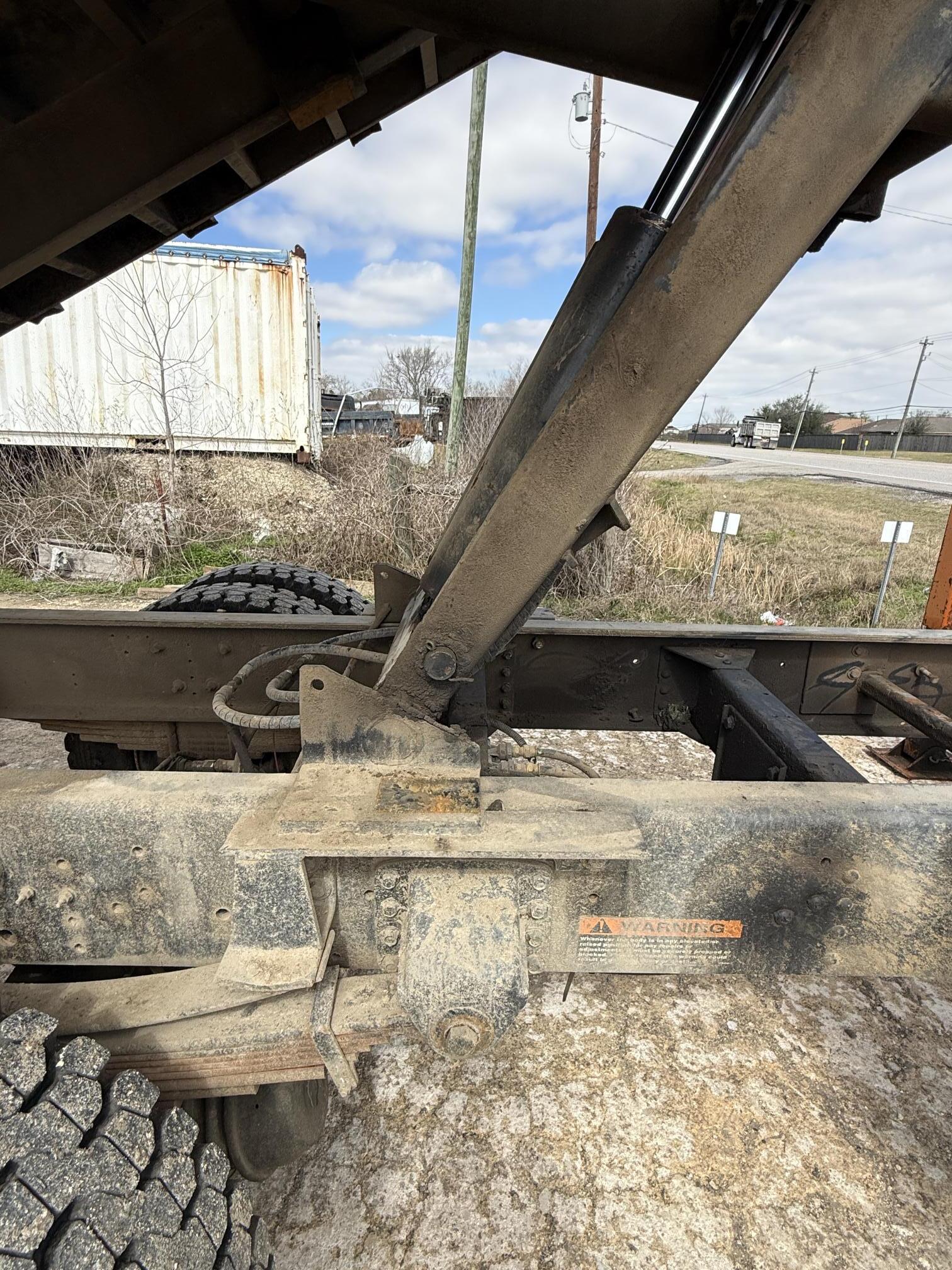 2006 GMC C8500 - Image 21