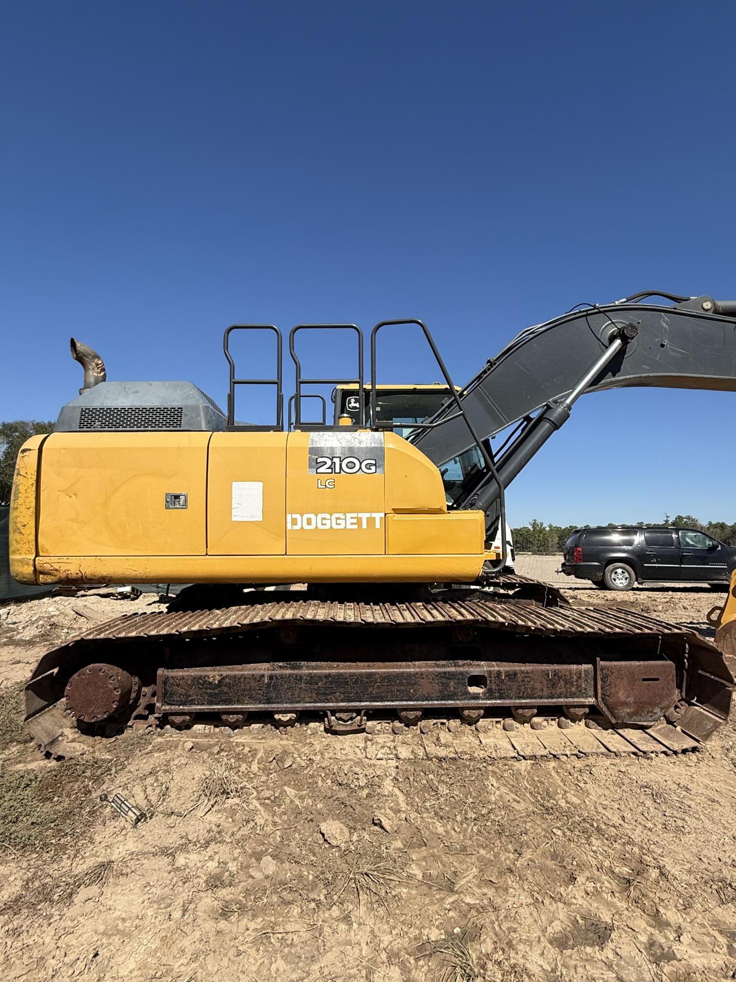 2017 DEERE 210G LC - Image 10