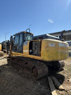 2017 DEERE 210G LC - Image 18